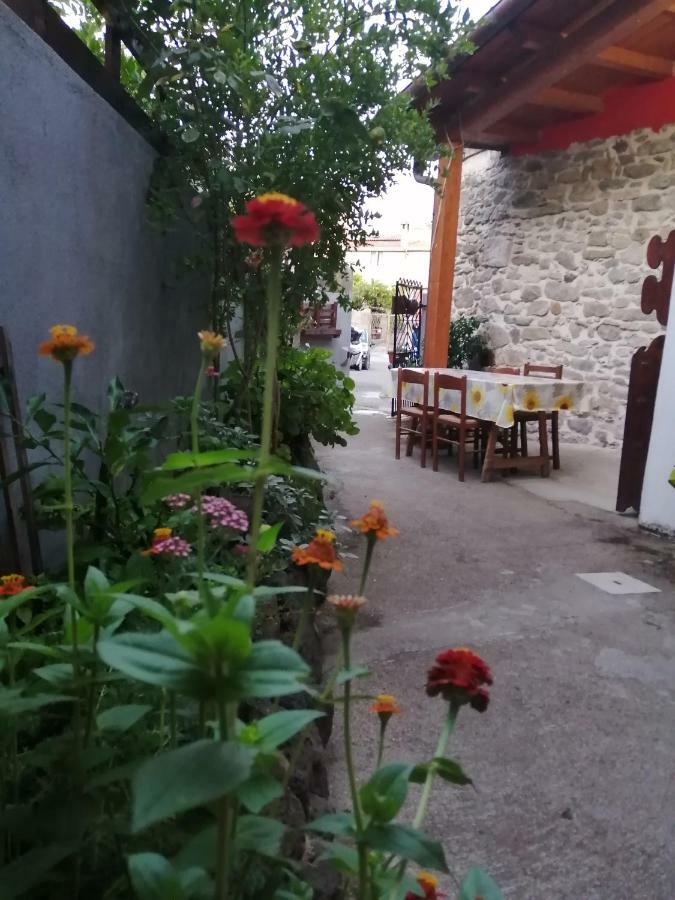 B&B Daddanca Ales Exterior foto